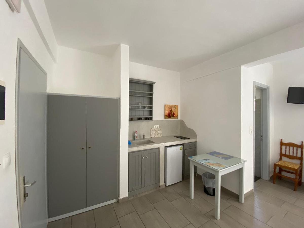Deep Blue Rooms & Apartments Mylopotas Exterior foto