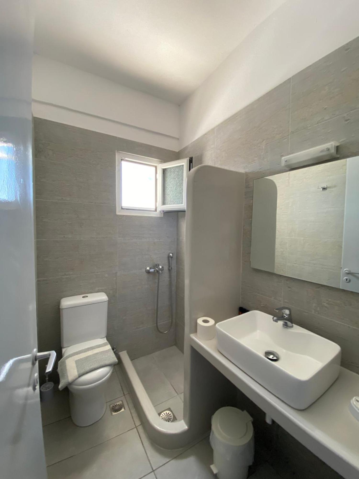 Deep Blue Rooms & Apartments Mylopotas Exterior foto